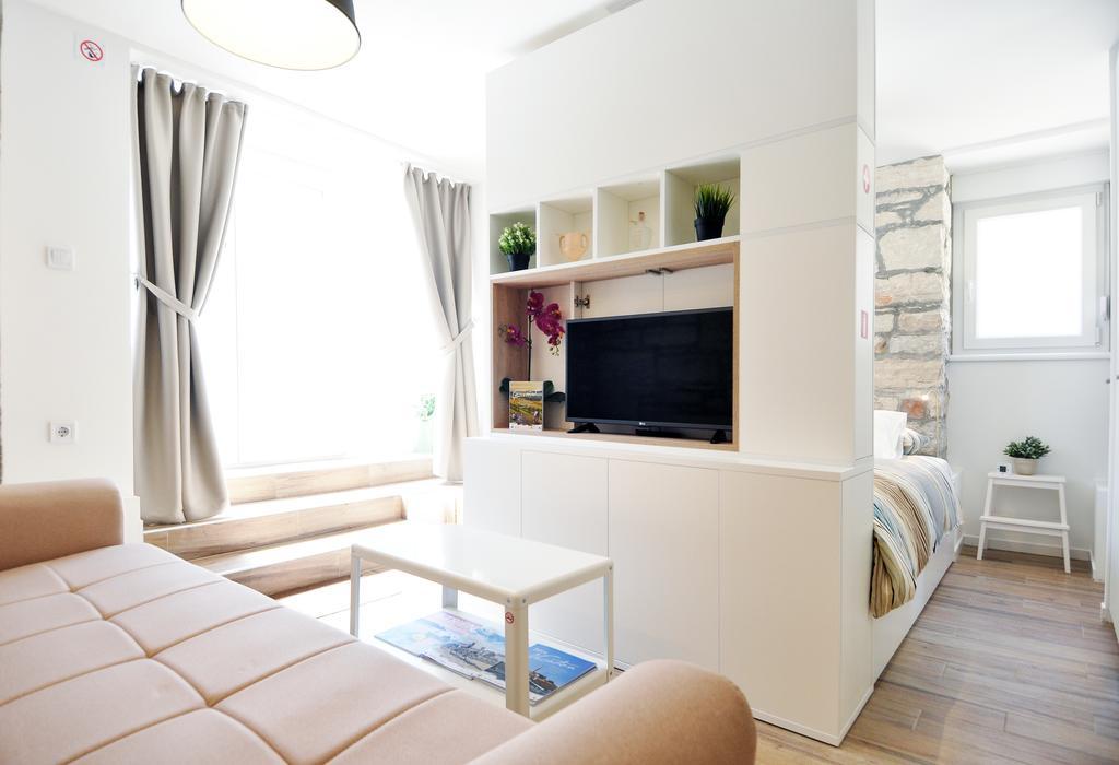 Amfora Deluxe Studio Пула Екстериор снимка